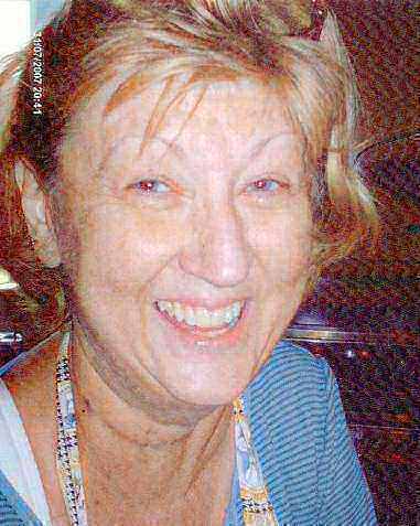 Carolyn  Kalogitonas