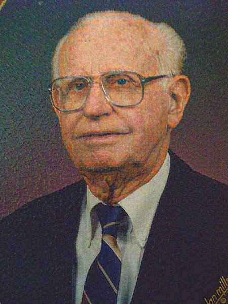 Thomas Howard  Edwards, Jr.