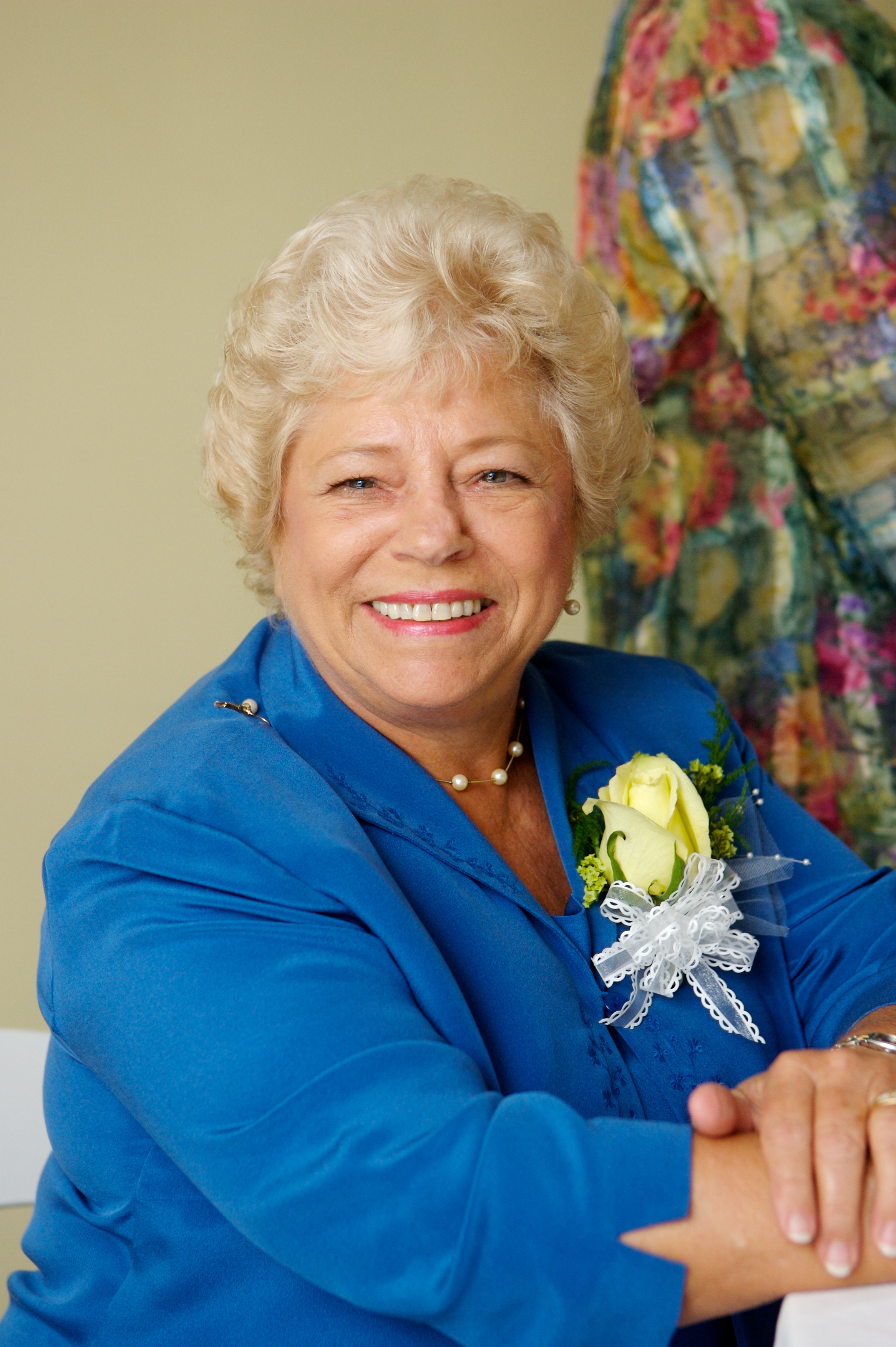 Carolyn Gail Zipperer Strausbaugh